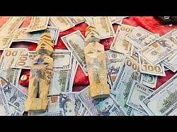 La réalité de la multiplication d'argent rapide en dollars